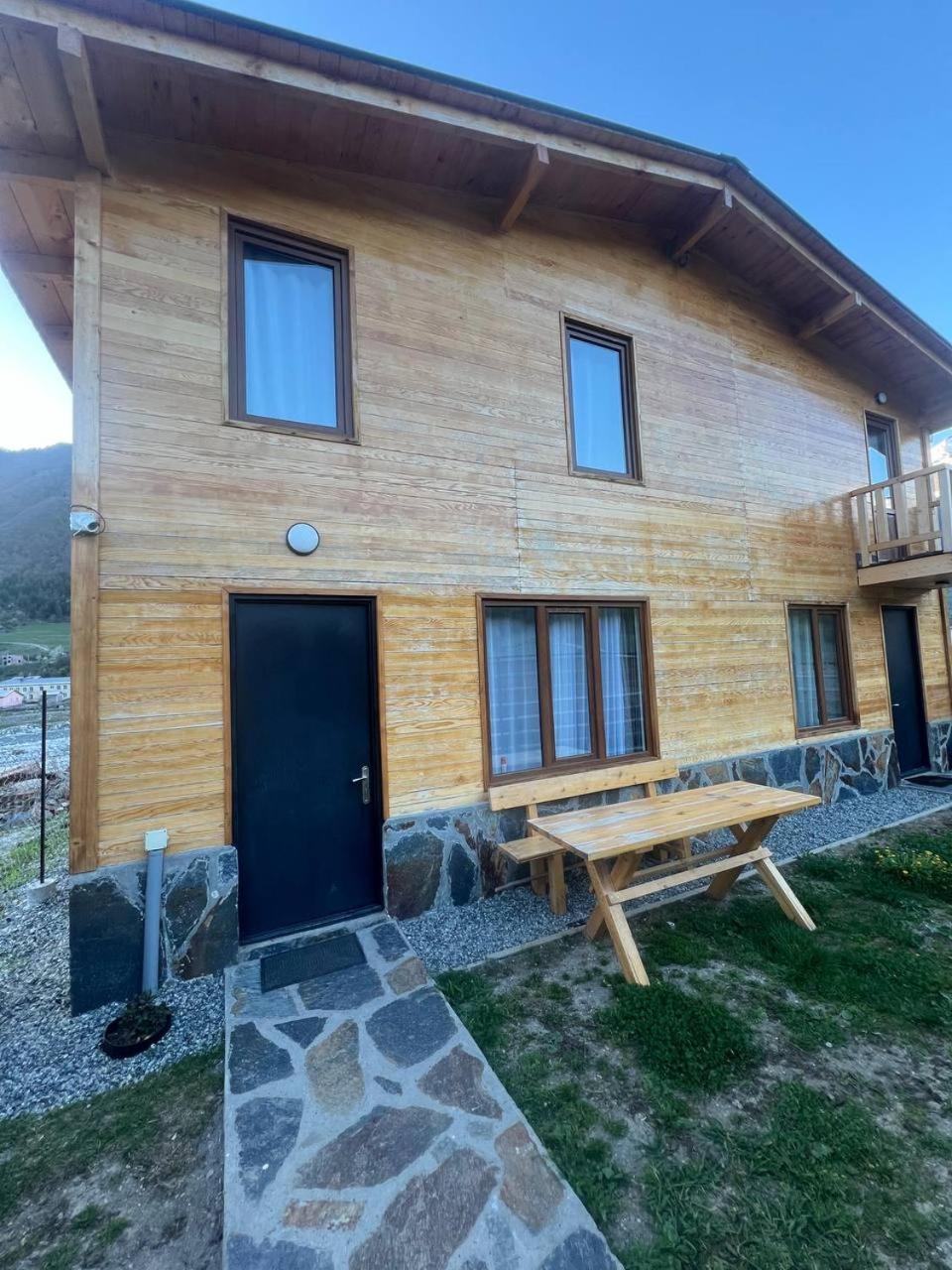 Cottage Qel Mestia Luaran gambar