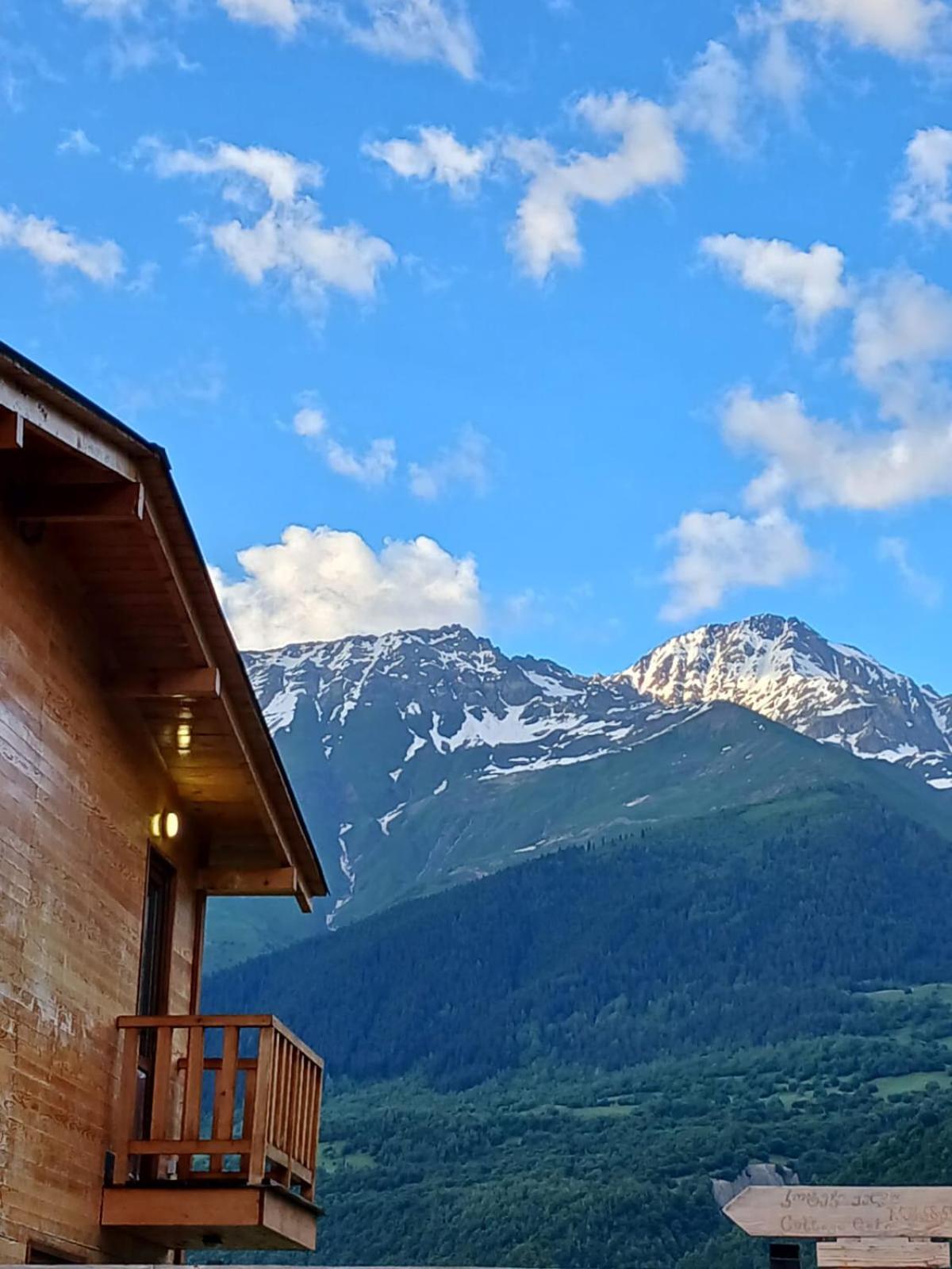 Cottage Qel Mestia Luaran gambar
